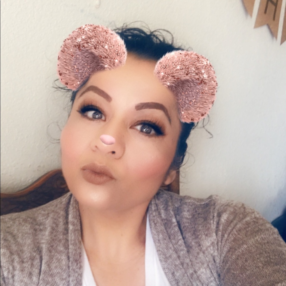 Meet your Posher, Lucila